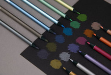 Pastelky Kores METALLIC trojhranné / 12 barev