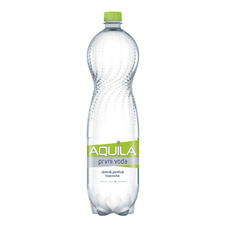 Aquila první voda - jemně perlivá / 1,5 l
