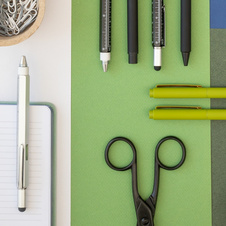 Kuličkové pero multifunkční 5v1 - stříbrná