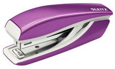Leitz New NeXXt 5528 mini kancelářský sešívač metalická fialová